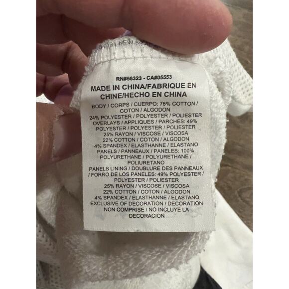 Nike Womens White Black Perforated 3/4 Sleeve Crew Top Size XL 749122-100 $120 - Picture 6 of 12